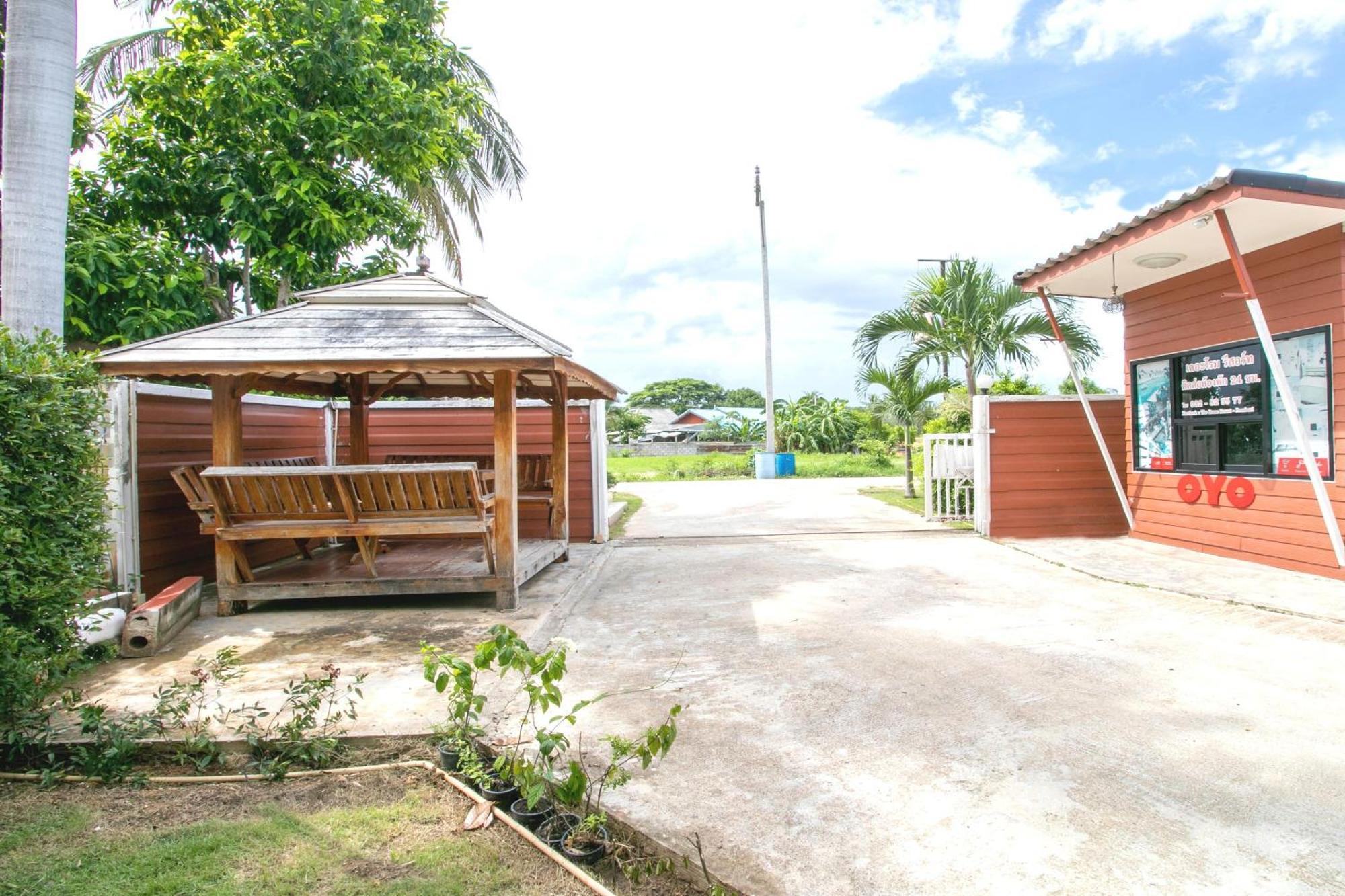 The Rome Resort Pran Buri Exteriör bild